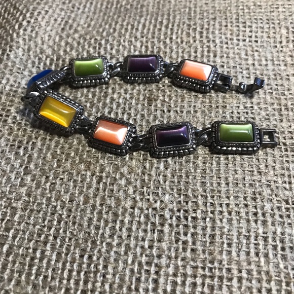 Premier Designs Gemstone and Antiqued Silver bracelet - Picture 3 of 4